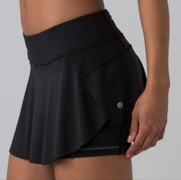 lululemon athletica Dresses & Skirts - Lululemon Quick Pace Skirt 13"